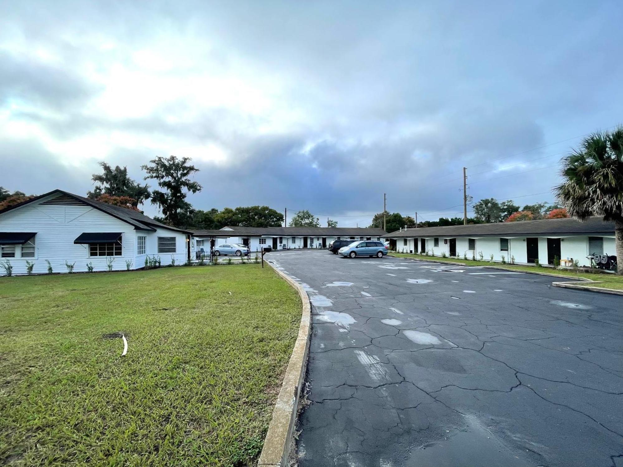 Deland Motel 외부 사진